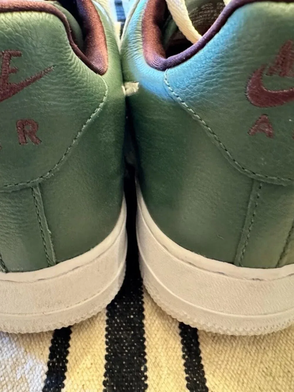 2018 Hong Kong Nike Air Force 1 Low Retro Deep Forest 845053-300 Size 9.5